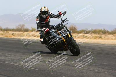 media/Apr-10-2022-SoCal Trackdays (Sun) [[f104b12566]]/Turn 7 Inside (1025am)/